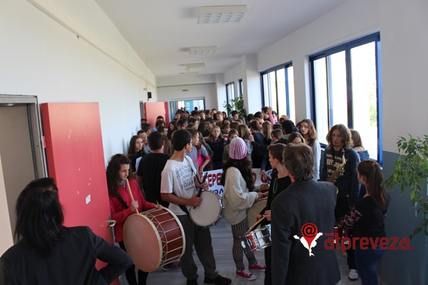 Δωρεά του Ιδρύματος Σταύρος Νιάρχος στο Μουσικό Σχολείο Πρέβεζας