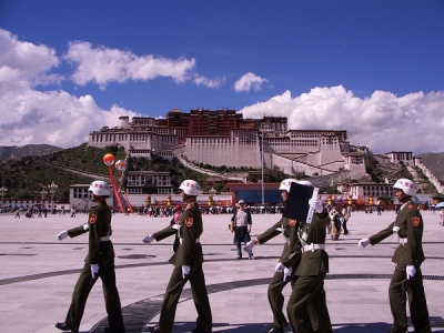 Στις 9 Σεπτεμβρίου 1965 το Θιβέτ γίνεται επαρχία της Κίνας