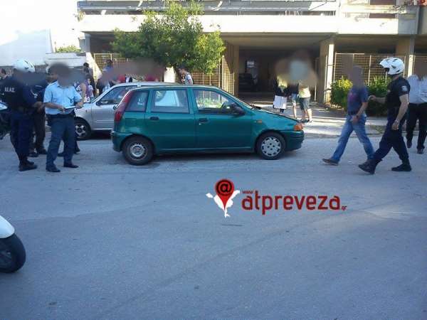 Τροχαίο με τραυματισμό στην οδό Κ. Παλαμά στην Πρέβεζα