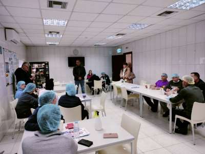 Περιοδεία υποψηφίων βουλευτών Πρέβεζας του ΚΚΕ στη ΒΙ.ΠΕ. Πρέβεζας και στο εργοστάσιο της Foppen (pics)