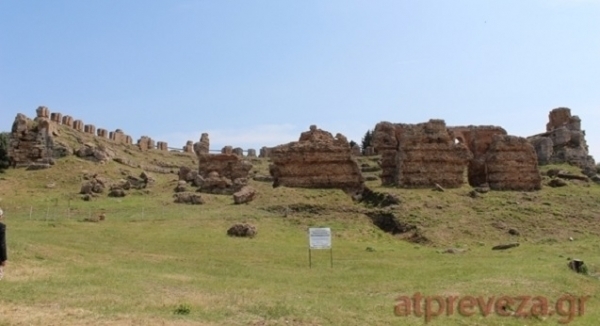 Όλη η Ελλάδα διοργανώνει περιηγήσεις στα Αρχαία Θέατρα Νικόπολης – Κασσώπης