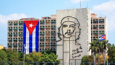 Στις 13 Ιουλίου 1997 τα οστά του Τσε επιστρέφουν στην Κούβα