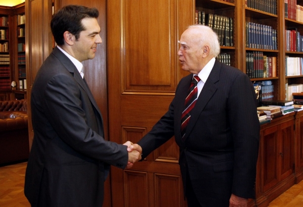 To atpreveza.gr καταγράφει την άφιξη του Αλέξη Τσίπρα στο Προεδρικό Μέγαρο