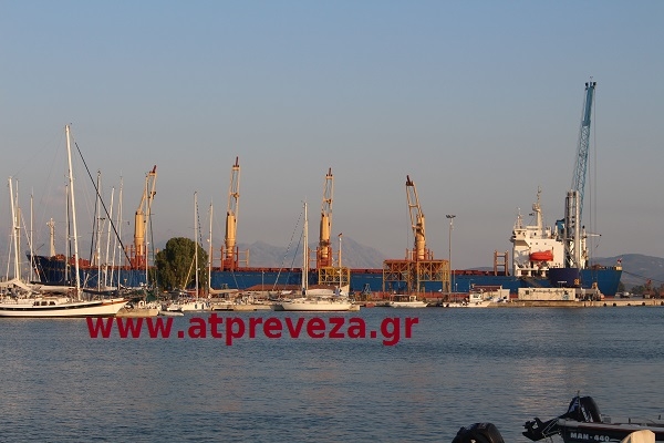 Το μέτρο της κράτησης επιβλήθηκε σε πλοίο στο λιμάνι της Πρέβεζας