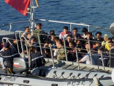 Εντοπίστηκαν 61 λαθρομετανάστες σε ιστιοφόρο ανοικτά των ακτών της Πάργας