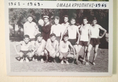 Η ποδοσφαιρική ομάδα της Κρυοπηγής εν έτει 1965