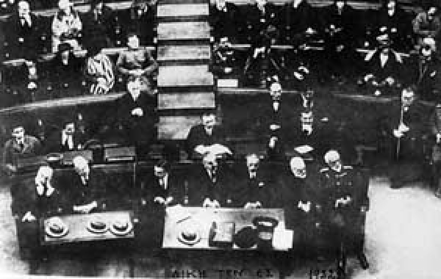 Στις 15 Νοεμβρίου 1922 γίνεται η Δίκη των Έξι