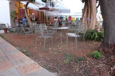 Διδασκαλείο: Το καλύτερο στέκι του Παντοκράτορα έχει τη δική του αυλή (photo)