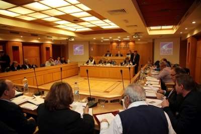 «Ζεστό» χρήμα σε δημοτικούς, περιφερειακούς συμβούλους και αντιδημάρχους