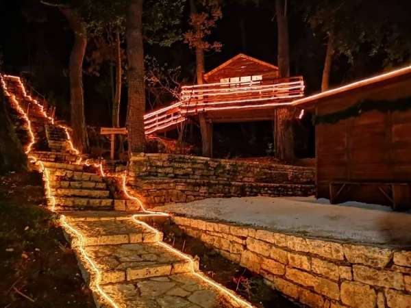 Αυτά τα Χριστούγεννα όλοι οι δρόμοι οδηγούν στο Ψυχαγωγικό Πάρκο Φρόντζου!