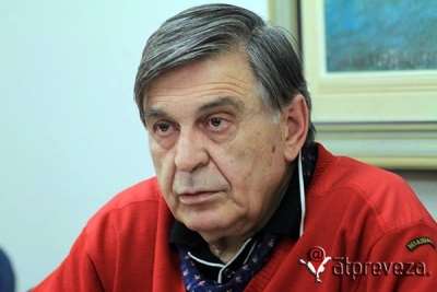 Μια παράταξη μόνος του...